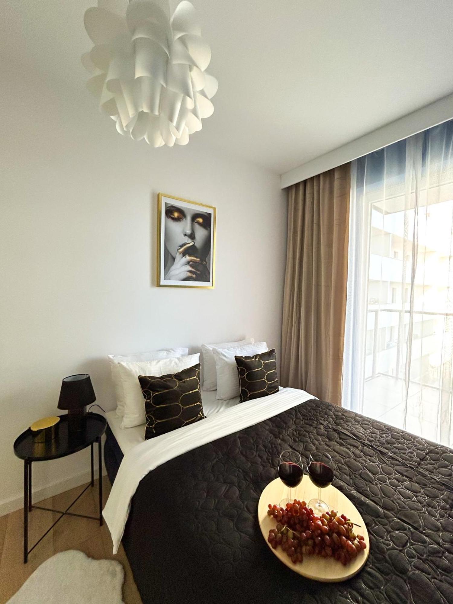 Lumina Stylish 3-Room Apart With Balcony ウッチ エクステリア 写真